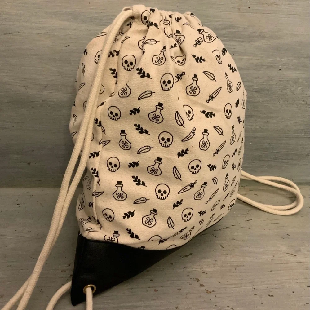 Skull Crossbones Poison Bottle Print‎ Canvas Drawstring Backpack Black Faux GC